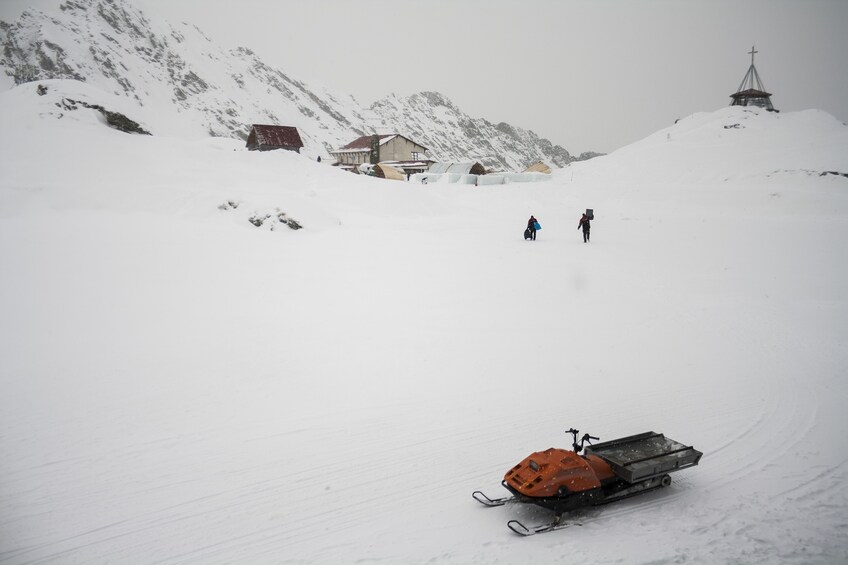 Day Trip from Brasov: Transfagarasan road by cable car