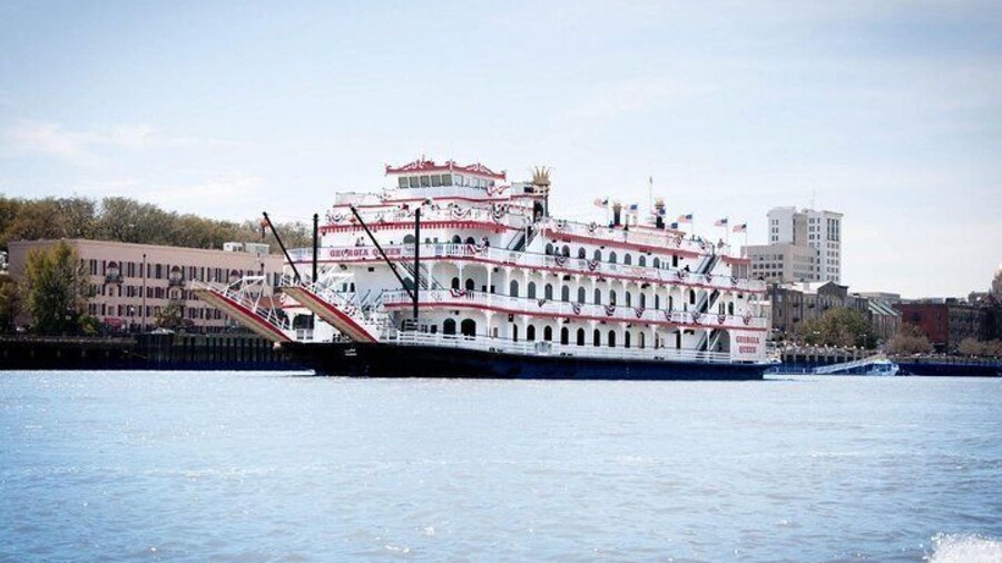 Sunday Brunch Riverboat Cruise in Savannah