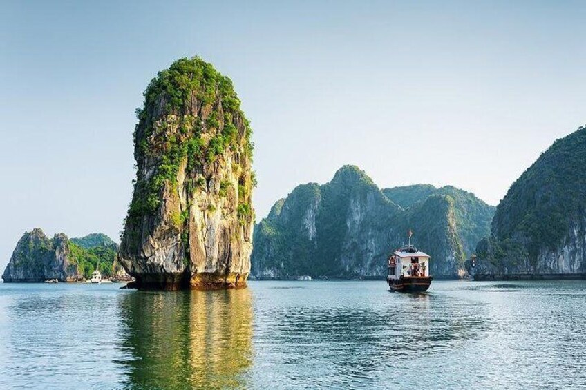 6 Day Package Tour Impressions: Sai Gon - Hanoi - Ha long Bay Cruise