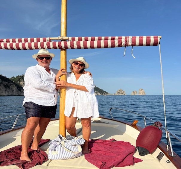 Private Island of Capri Boat Tour for Couples