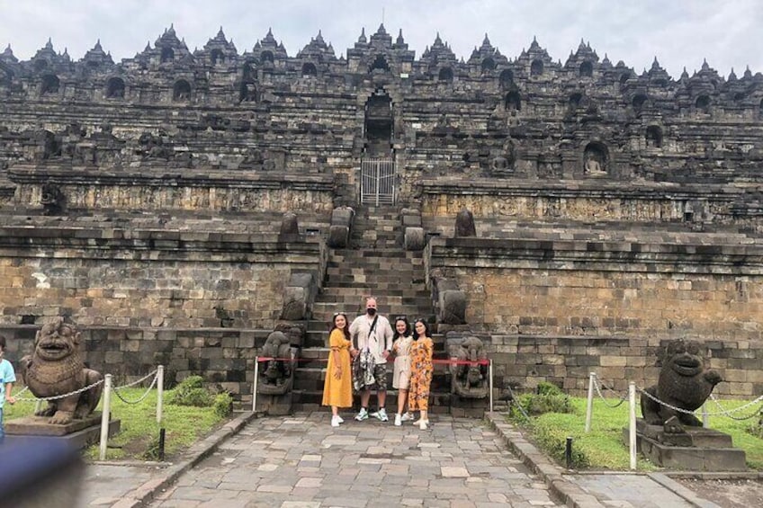 From Semarang Port to Borobudur Temple in Private Tour 