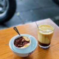 Hanoi Egg Coffee workshop