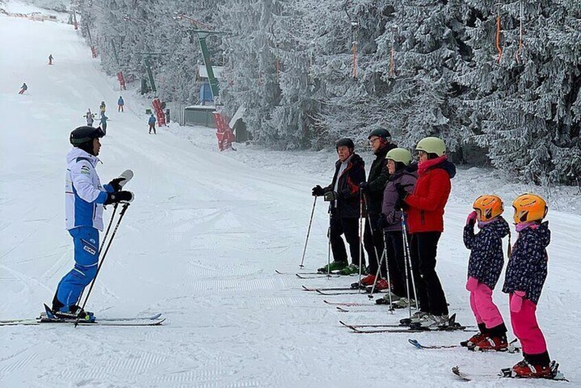 Family ski lessons experience in Poiana Brasov.