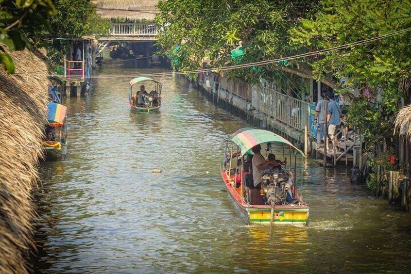 Explore Khlong Lat Mayom Floating market in Bangkok Tour
