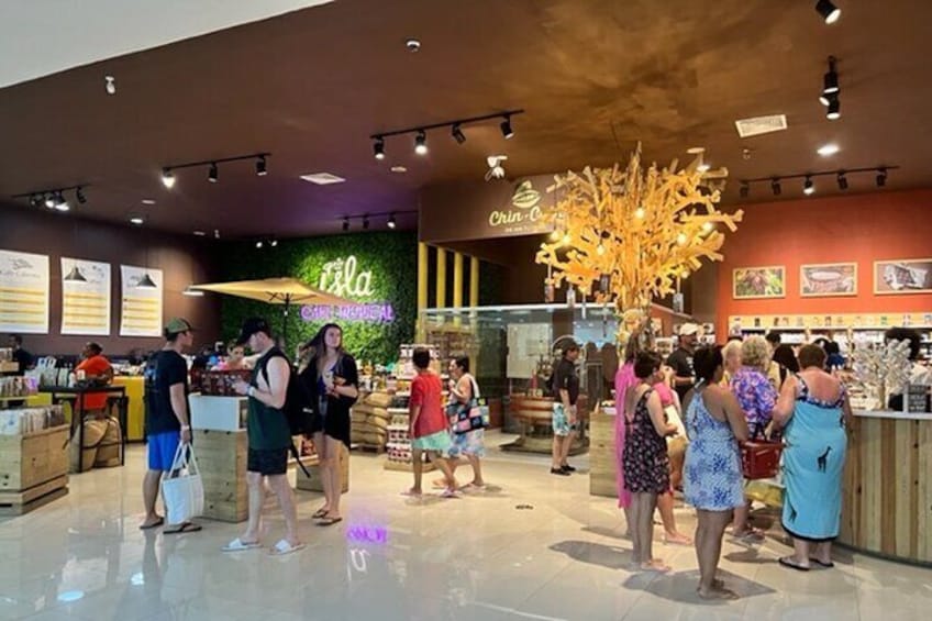 Guided Shopping Tour to Bella Mare Store (Cigars, Chocolate, Rum and Souvenirs)