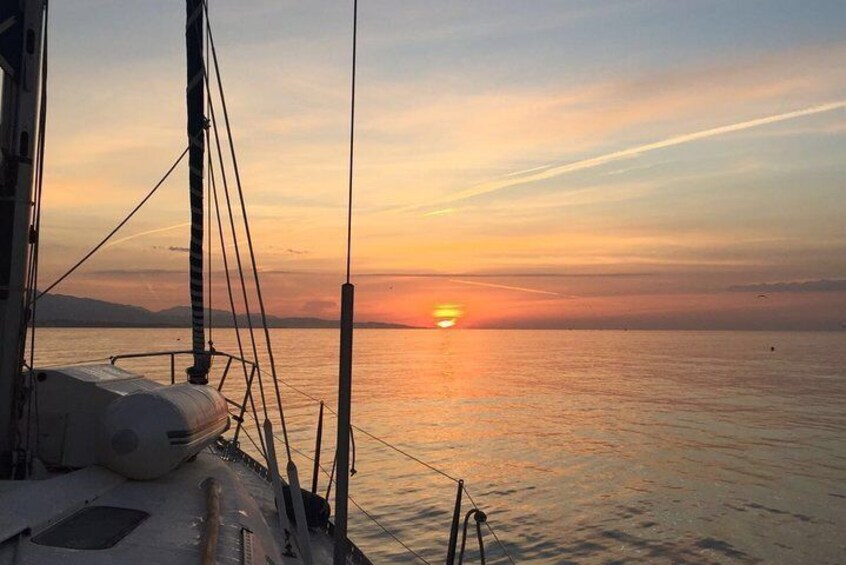 2 hour private charter