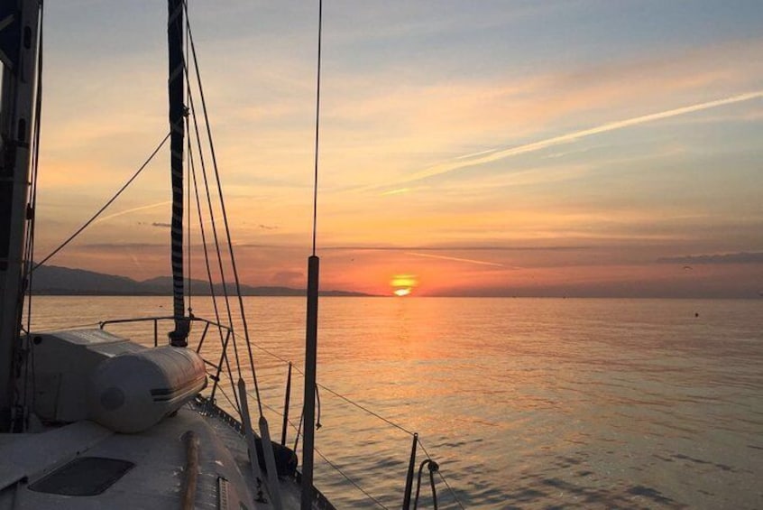 2 hour private charter