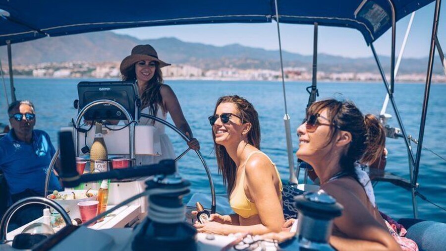 2 hour private charter