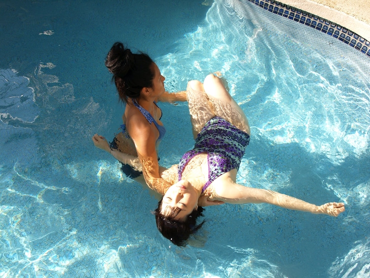 Ocean Massage: A floating massage in a warm salt pool