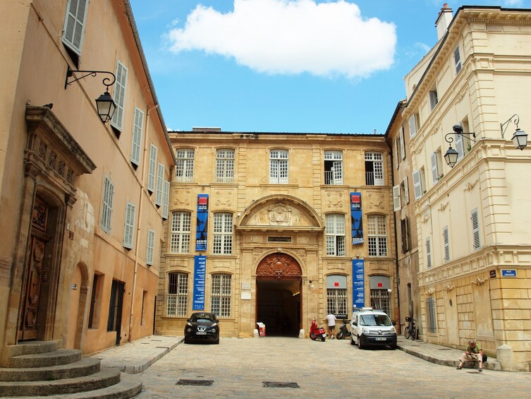 AIX-EN-PROVENCE, THE CITY OF NOBLESSE AND ARTISTS FROM NICE