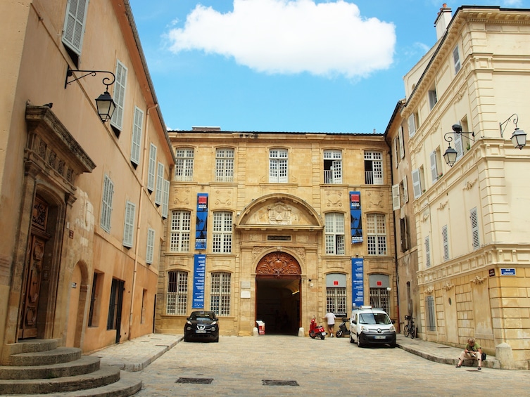 AIX-EN-PROVENCE, THE CITY OF NOBLESSE AND ARTISTS FROM NICE