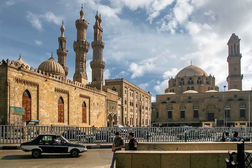 City Highlights Full-Day Private Tour with Lunch