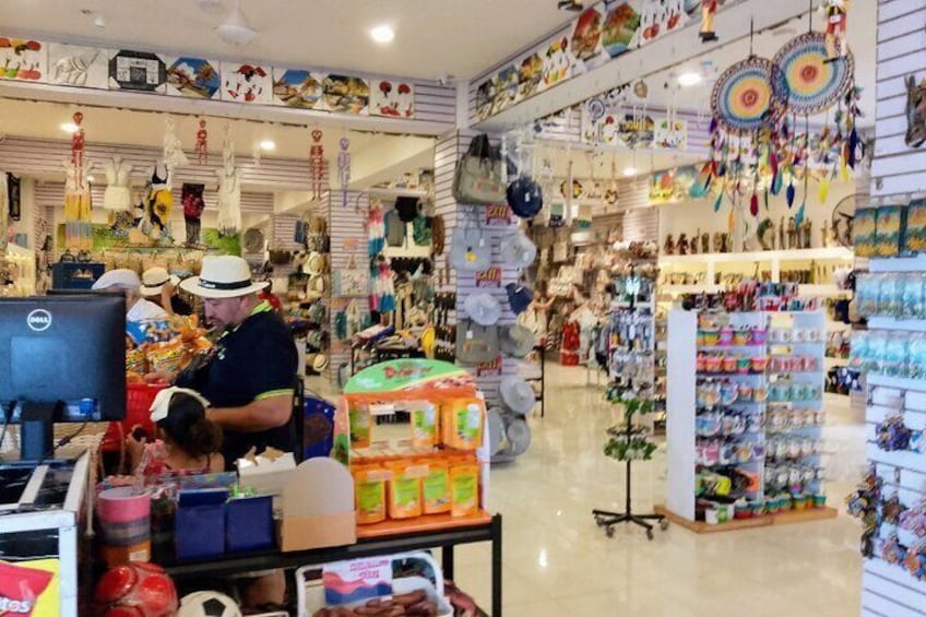 World Mart Souvenirs Store - Free Pick-up / Drop-off