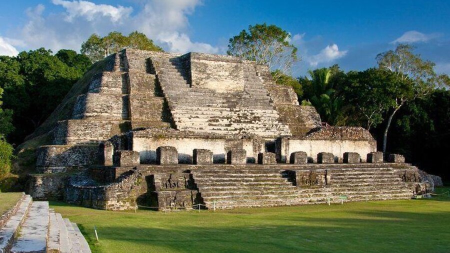 Private Altun Ha, Monkey Sanctuary and Rum Factory Tour from Belize City