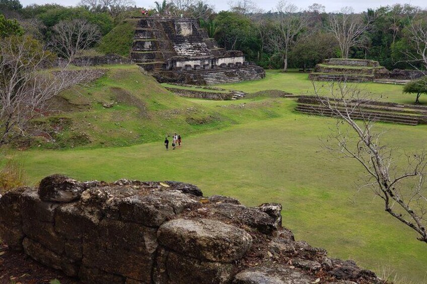 Private Altun Ha, Monkey Sanctuary and Rum Factory Tour from Belize City