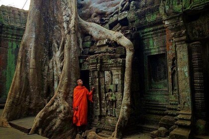 Private 2 Days Angkor Wat Sunrise Tours, Floating Village Tour & Beng Meale...