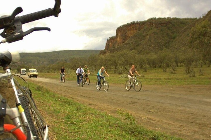 Biking at the hells gate national park