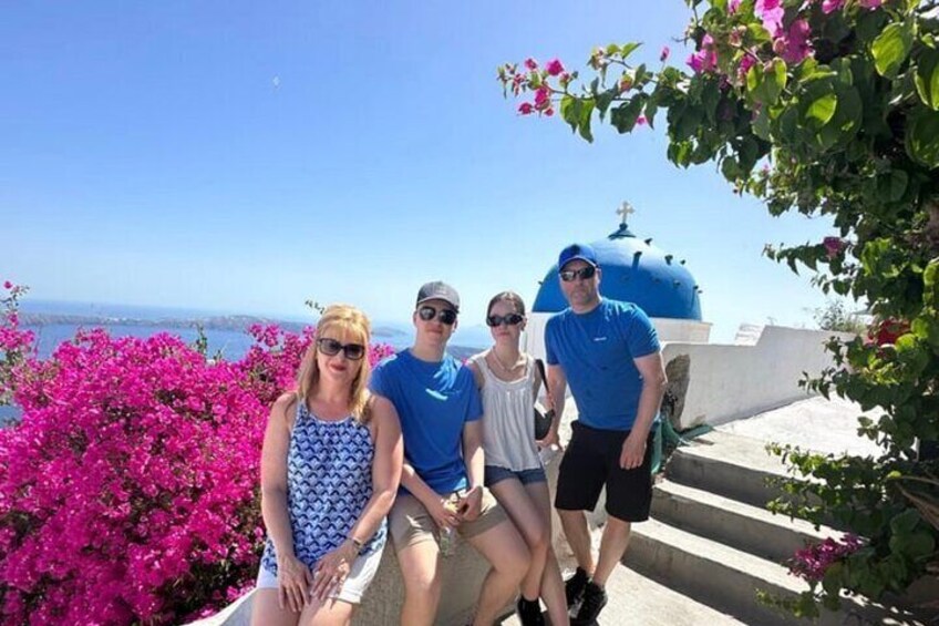 Private land tour in Santorini