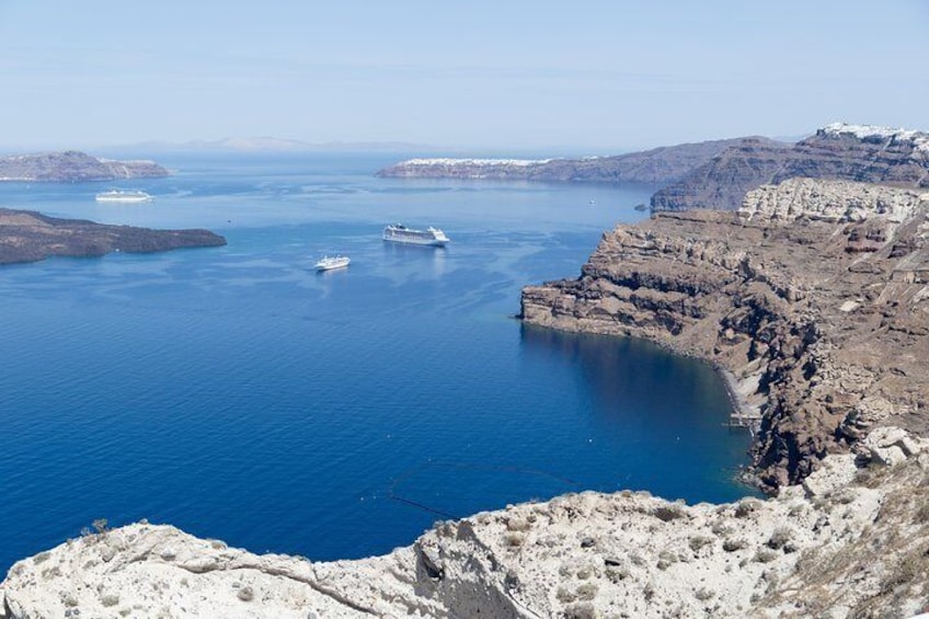 Private sightseeing tour in Santorini