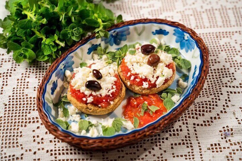 Cretan Cooking Class and Dinner: Evening in a Rethymno Home