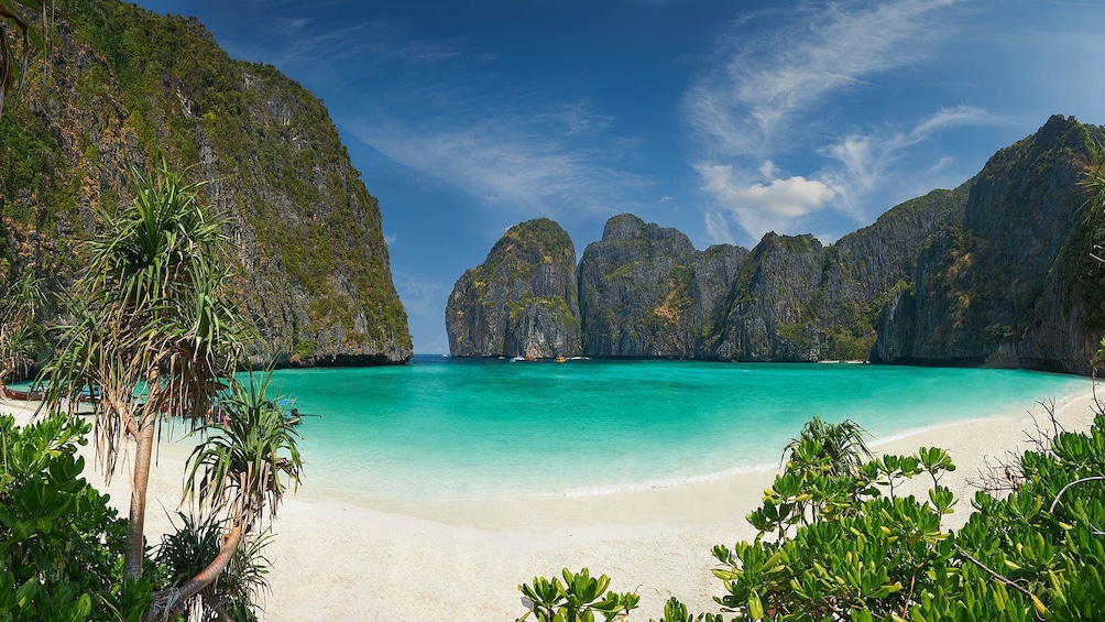 Phi Phi Islands by Ferry with Snorkeling, Lunch & Transfers