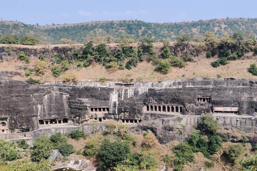 Mumbai to Ajanta & Ellora Caves Guided Tour