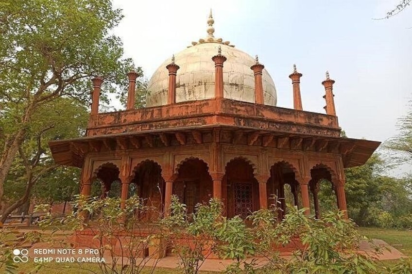 Agra Tour from Gurgaon ( Taj Mahal Day Tour By Car )