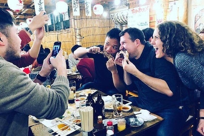 Mangia e bevi come gente del posto: tour gastronomico di Tokyo Ueno