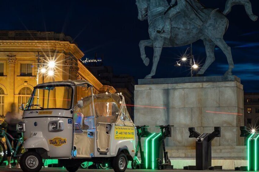Bucharest Night Tour in Tuk Tuk - Best of Bucharest!