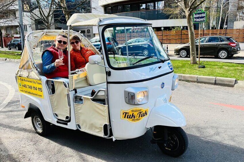 Private Tuk Tuk Bucharest Romantic Tour - miniBAR included