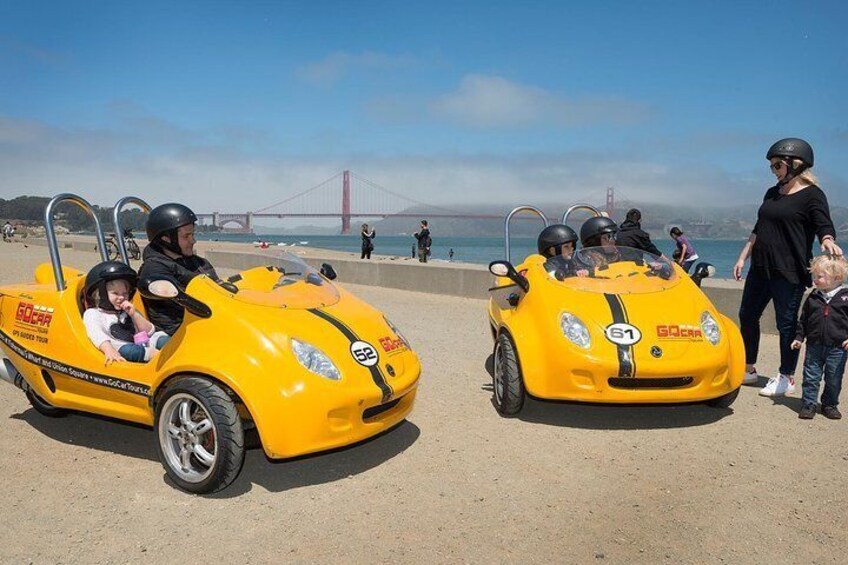 2HR Golden Gate Bridge and Lombard Loop GoCar Tour