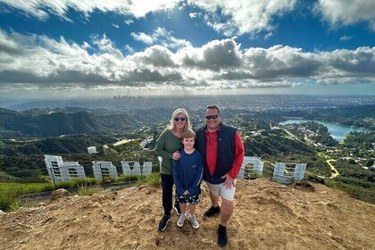 greystone mansion tour tickets Los Angeles: The Original Hollywood Sign Hike Walking Tour