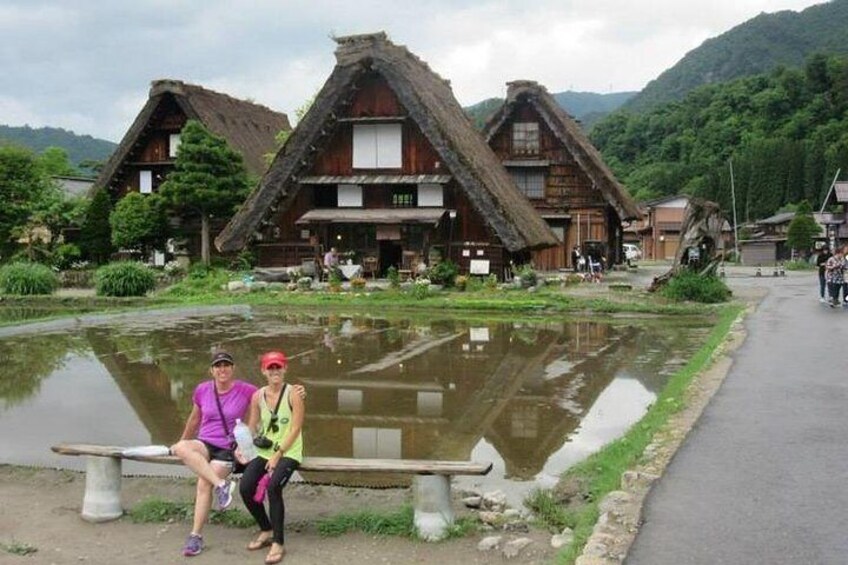 Shirakawago All Must-Sees Private Chauffeur Tour with a Driver (Kanazawa DEP.) 