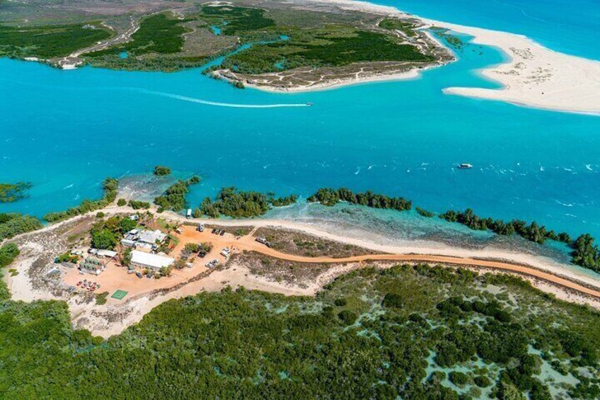 Broome Creek & Coast 45 minute scenic helicopter flight