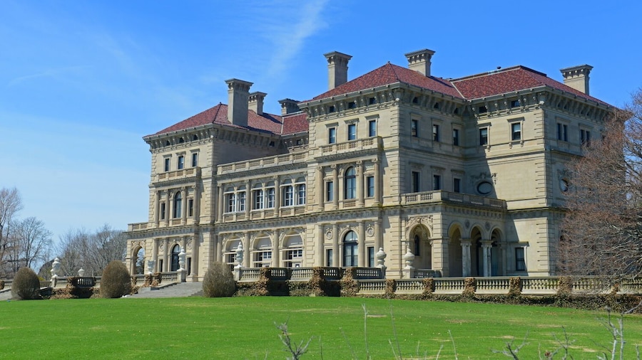 Newport: Self-Guided Combo Tour