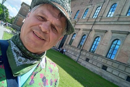 Derde Rijk - Feiten over WO II: wandeltocht in kleine groep