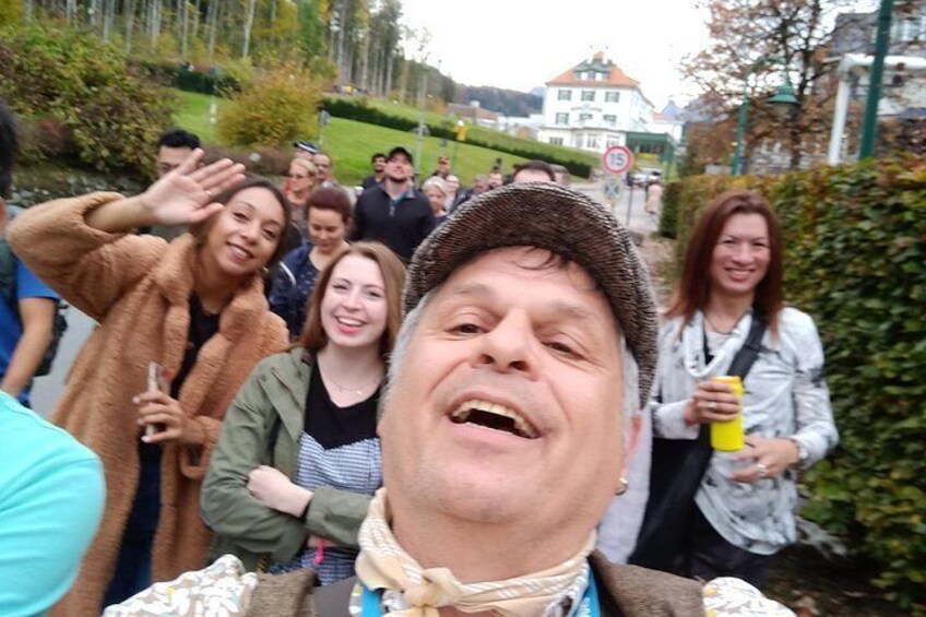 Groups have as much fun as single visitors