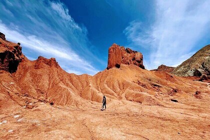 Colourful Trails: Rainbow Valley