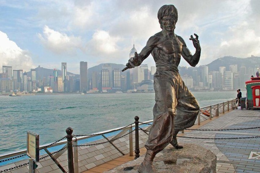 Bruce Lee Statue @ Avenue of the Stars