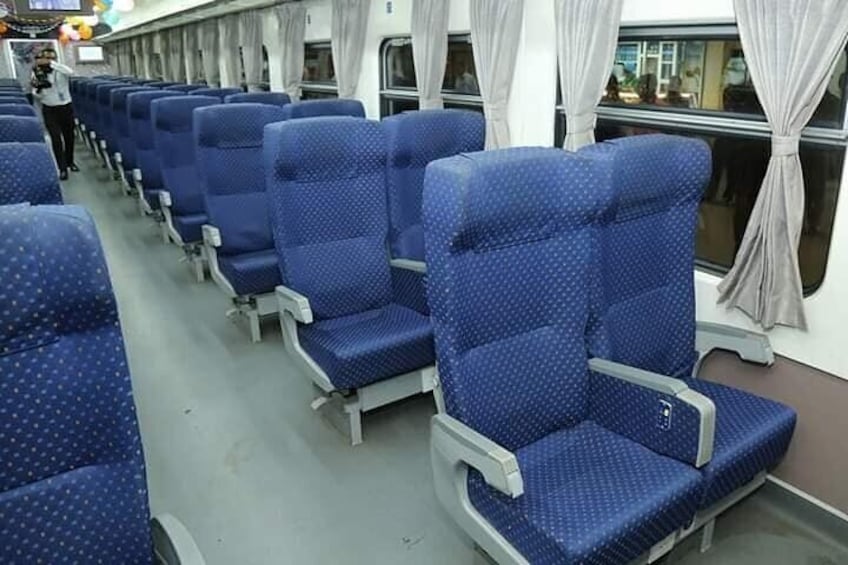 Reserved Train Seats From Colombo to Polonnaruwa 