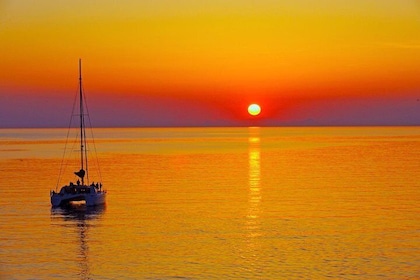 The alternative shared Sunset Trip from Santorini to the Gems of the island