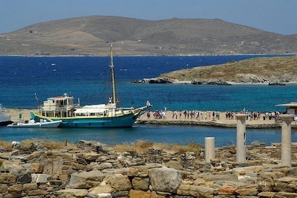 Shared Cruise from Mykonos to Ancient Delos & Rhenia island