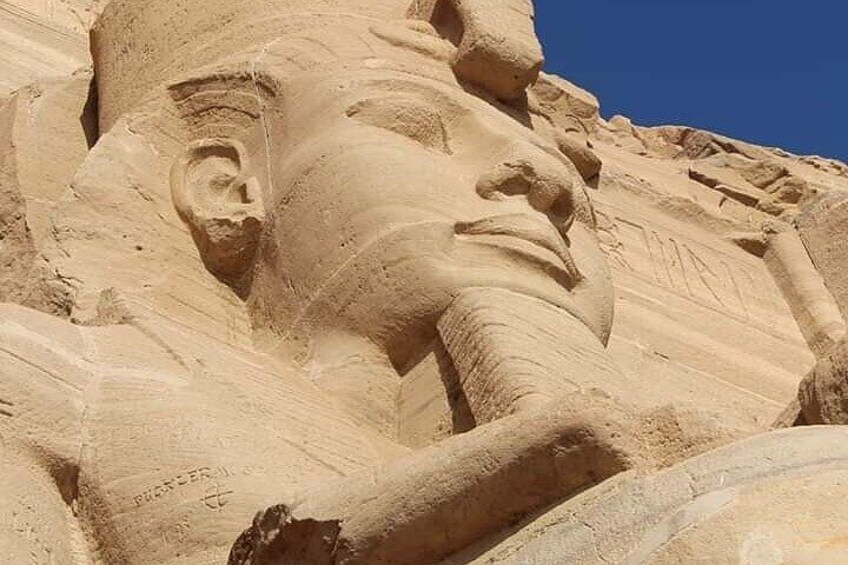 A great photo taken to one of the best preserved statues of king Rameses II