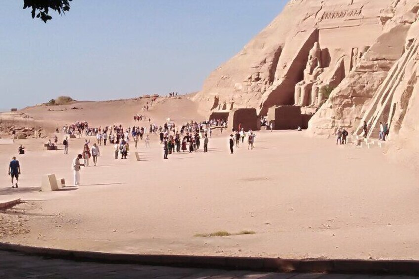 A picture taken from a distance for both temples of Abusimbel.