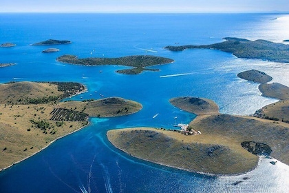 1000 islands route - 1.5-Hour Panoramic Flight over Kornati & Šibenik