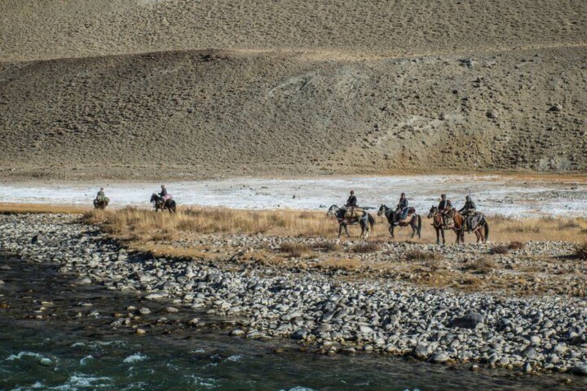 Afganistan caravan