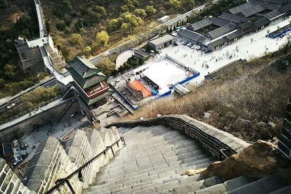 Beijing Private Great Wall Tour to Juyongguan and Badaling with Cable Car R...