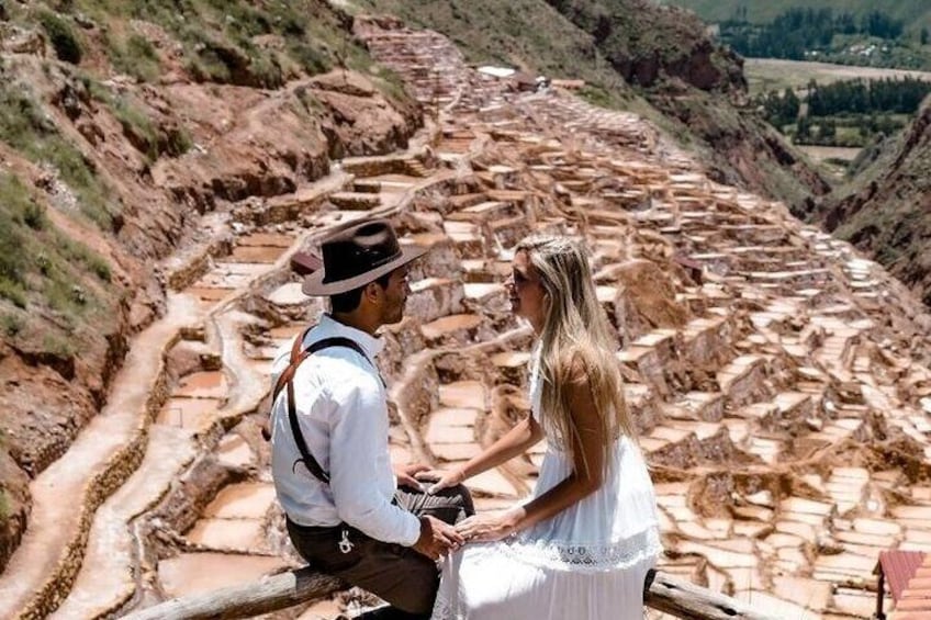 Romantic moment in Maras salt mines.