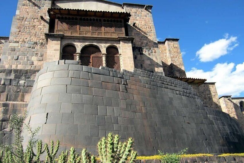 Half day tour to the: Inca Museum, Koricancha (Sun Temple) and San Pedro Market