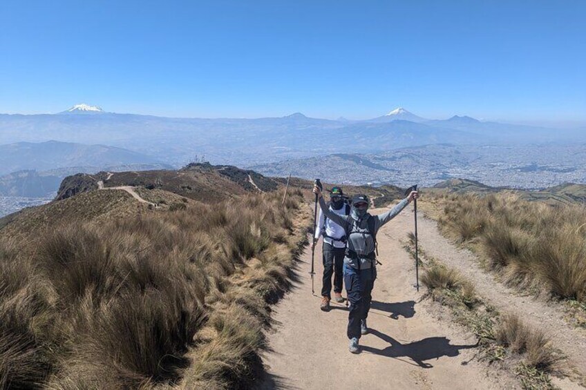 Private Hiking tour to Ruco Pichincha & Teleferico